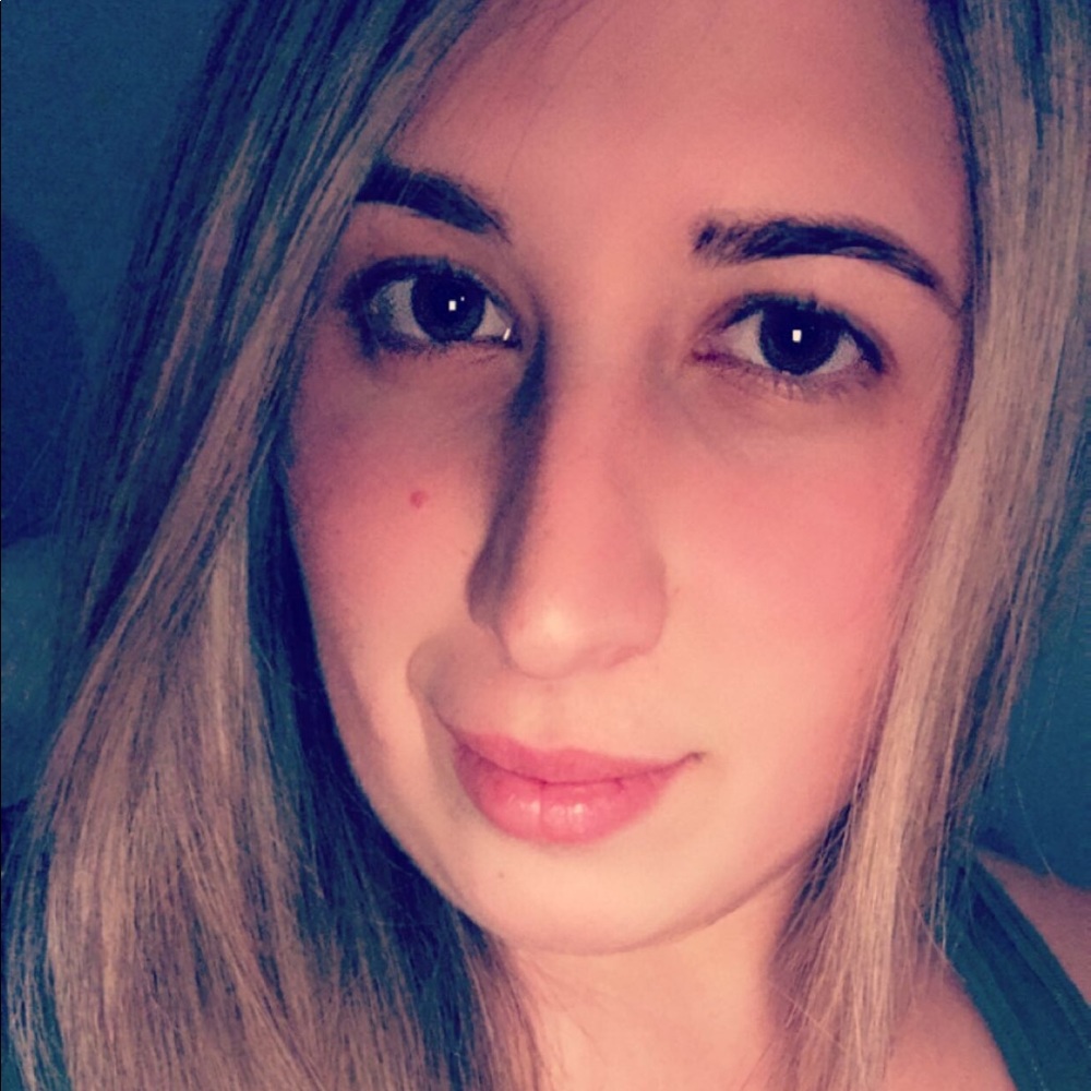 Meet your Posher, Samantha